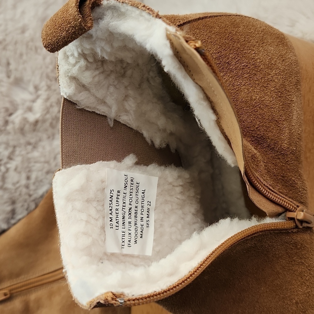 NWOB Andre' Asssous Tan Suede Clog Boots-Size 10​​​​​​​​ - Picture 5 of 7